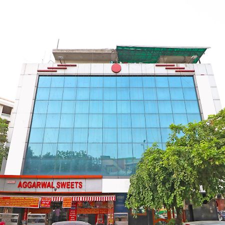Oyo 2705 Hotel Preet Palace نيودلهي المظهر الخارجي الصورة