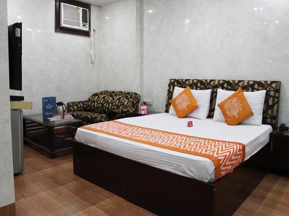 Oyo 2705 Hotel Preet Palace نيودلهي المظهر الخارجي الصورة