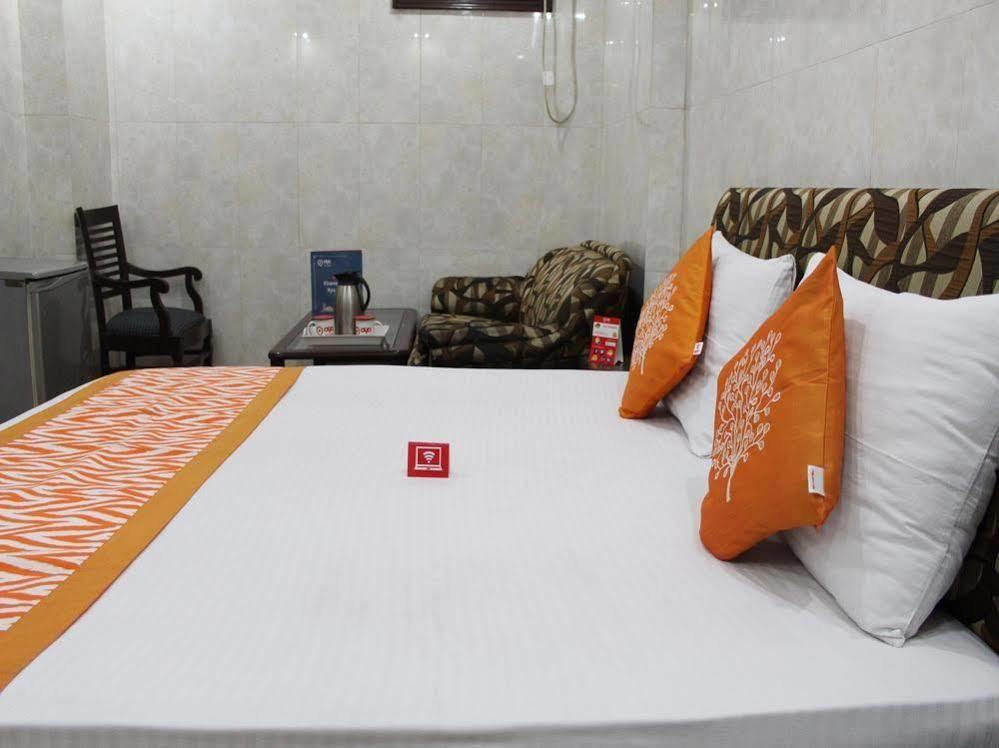 Oyo 2705 Hotel Preet Palace نيودلهي المظهر الخارجي الصورة