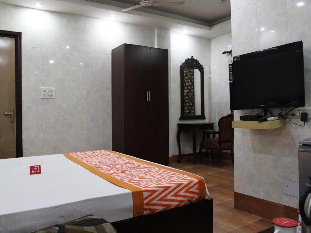 Oyo 2705 Hotel Preet Palace نيودلهي المظهر الخارجي الصورة