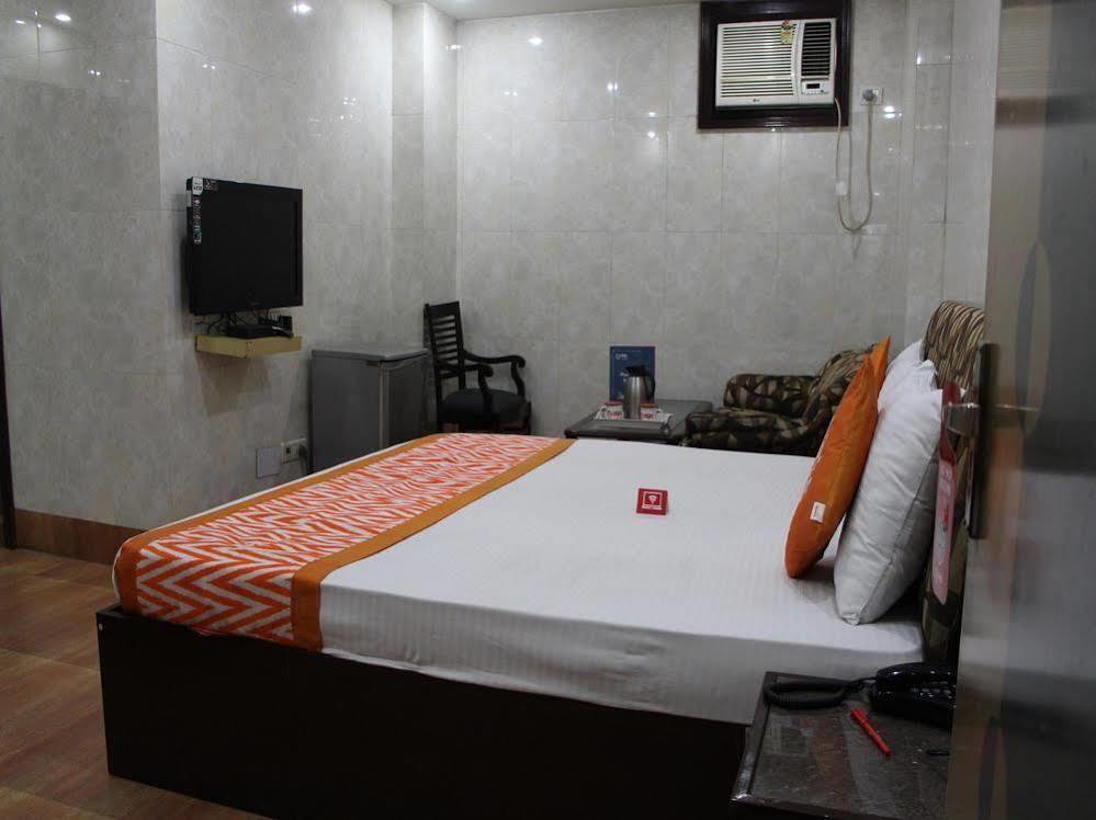 Oyo 2705 Hotel Preet Palace نيودلهي المظهر الخارجي الصورة
