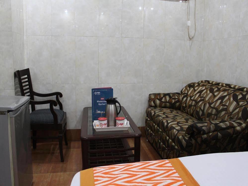 Oyo 2705 Hotel Preet Palace نيودلهي المظهر الخارجي الصورة