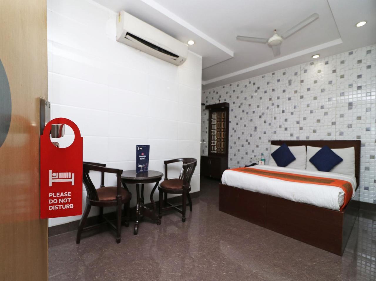 Oyo 2705 Hotel Preet Palace نيودلهي المظهر الخارجي الصورة